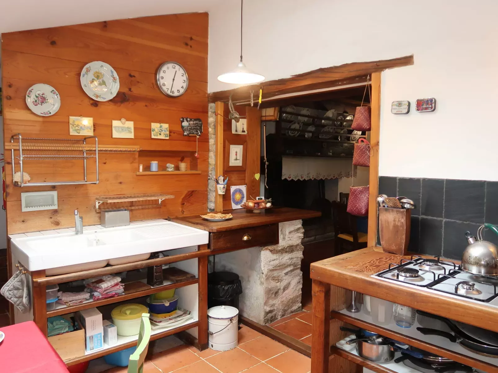 Le Petit Poirier-Inside