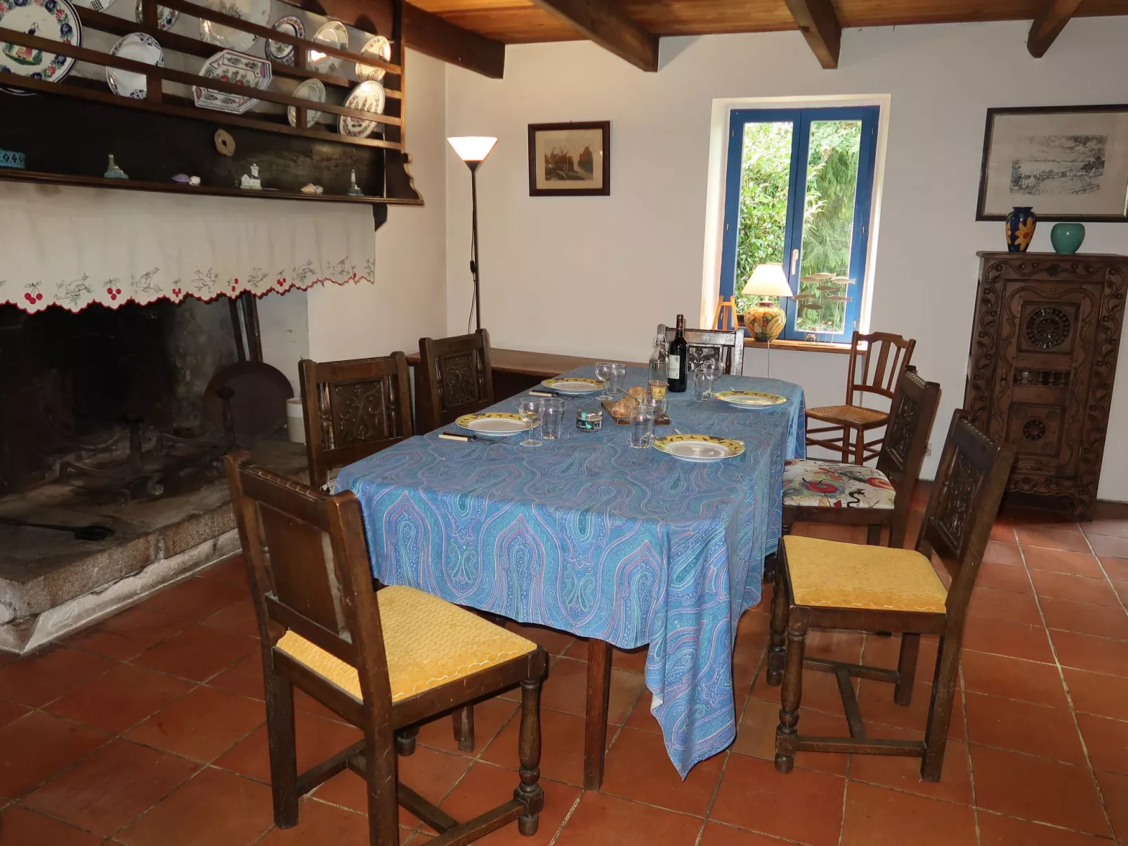 Le Petit Poirier-Inside