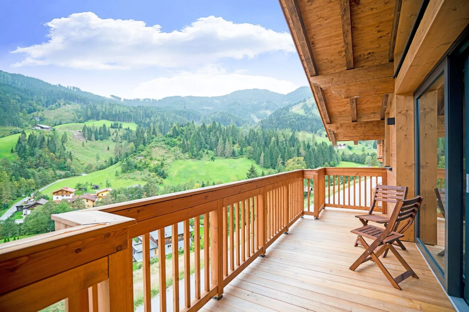 Chalet Elisabeth-Terrace balcony