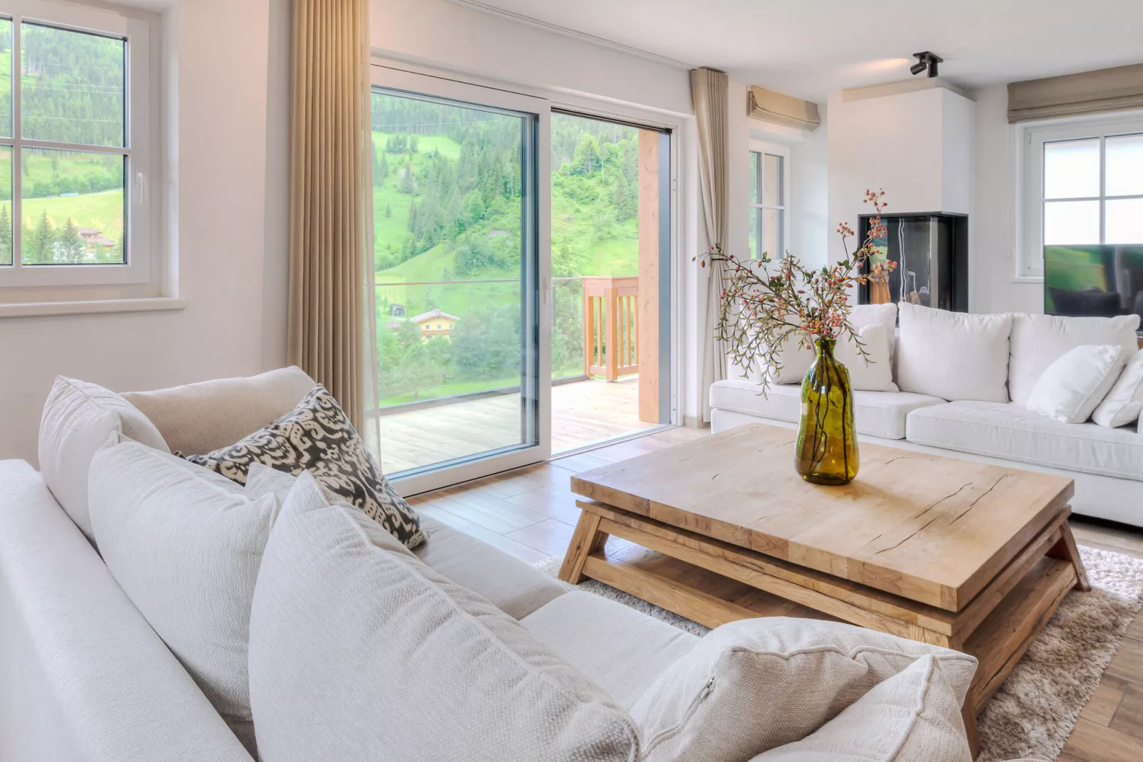 Chalet Can Amper-Living room