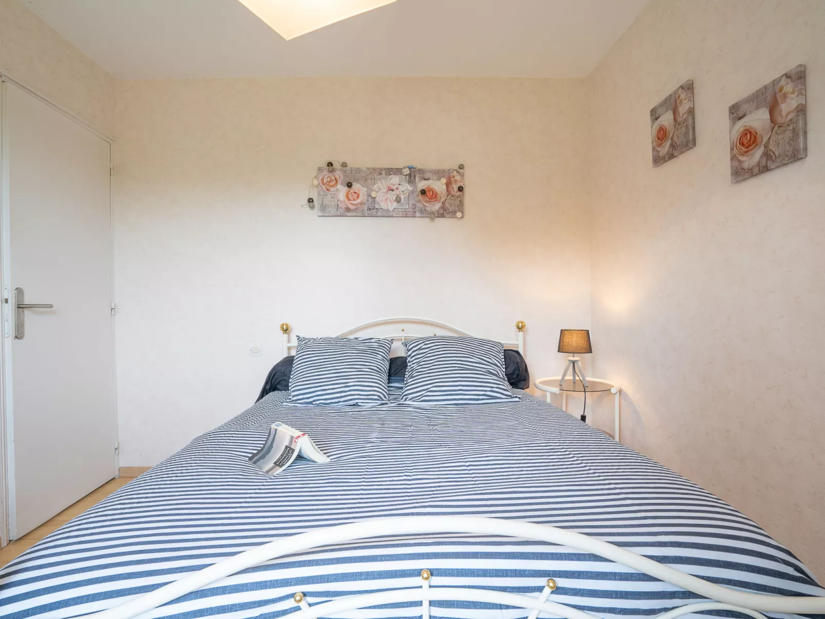 Chez Brigitte-Inside