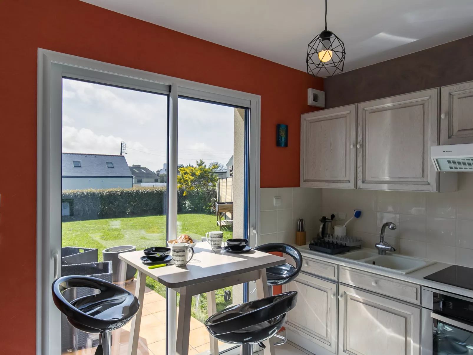 Portsall Paradise-Inside