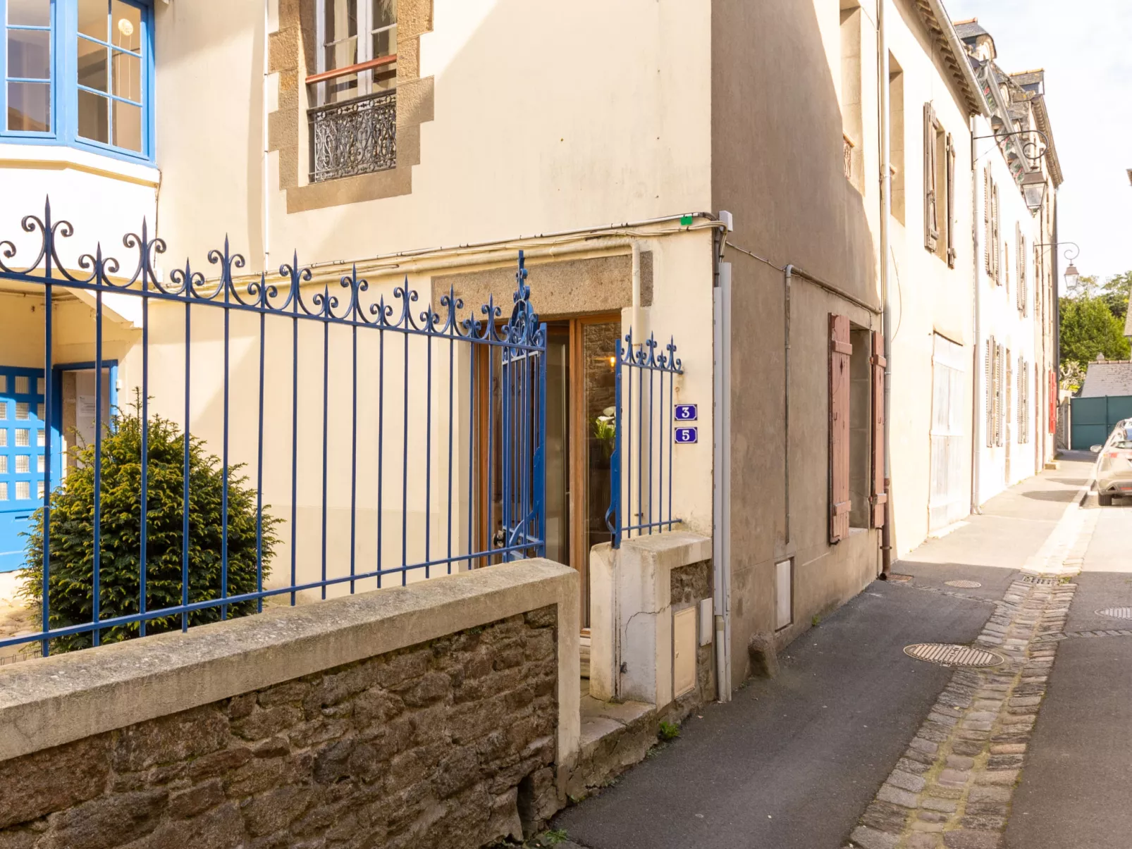 Le Malouin-Outside