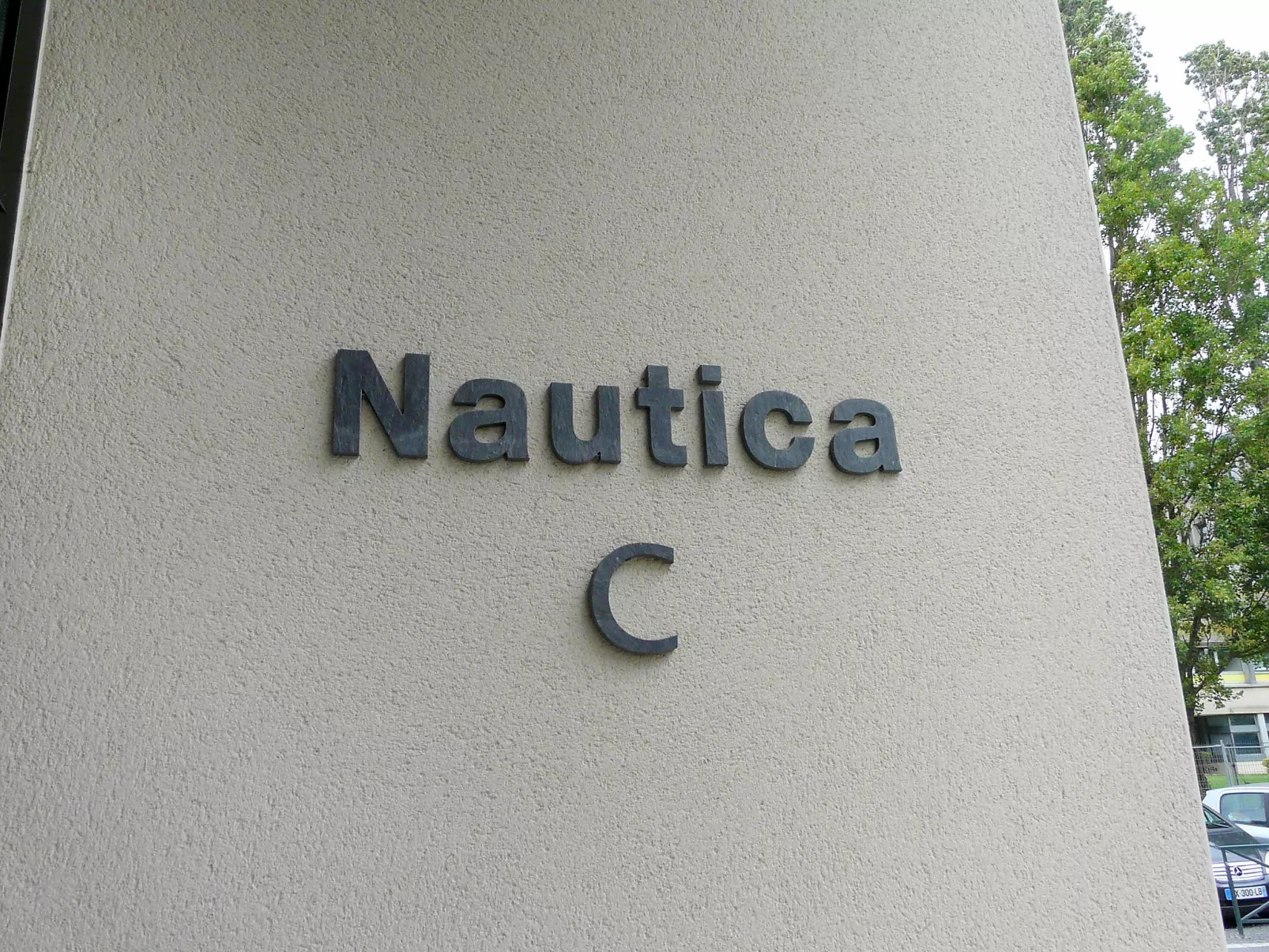 Nautica-Outside