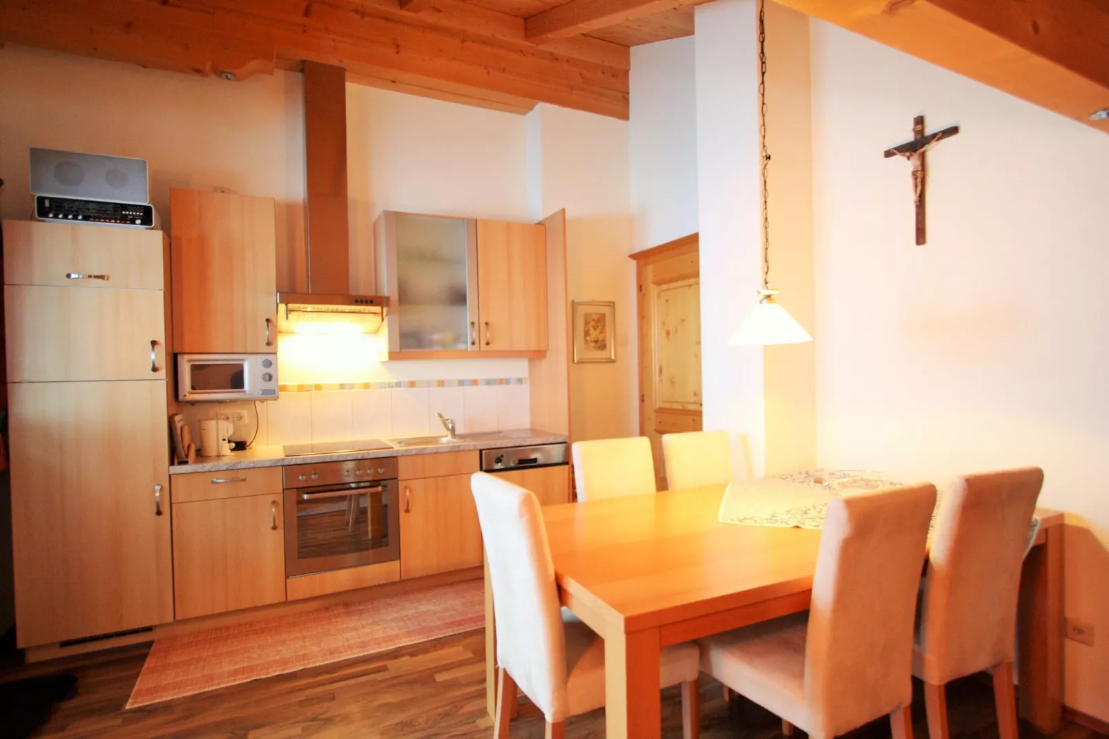 Heidi-Dining room
