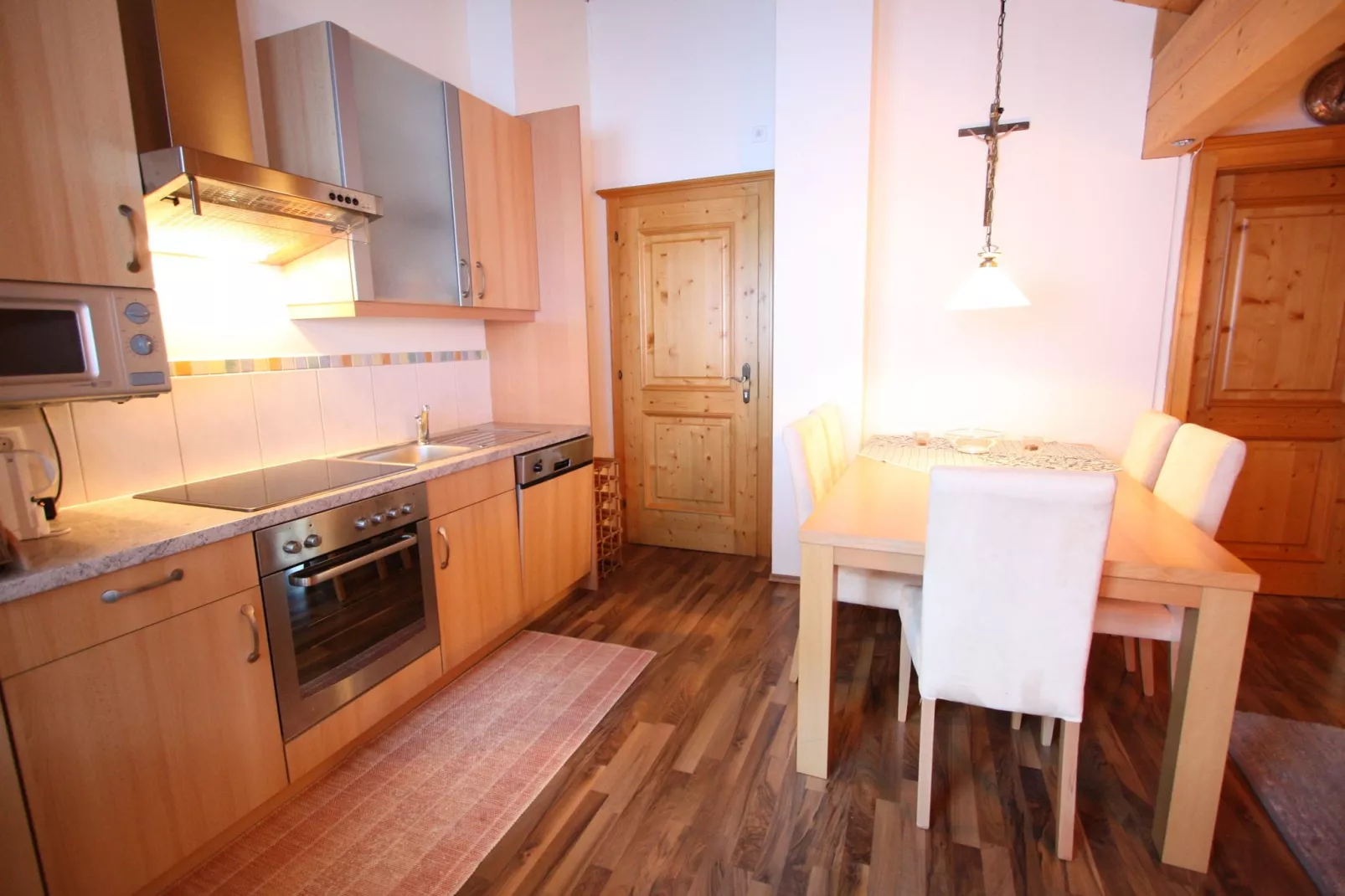 Heidi-Kitchen