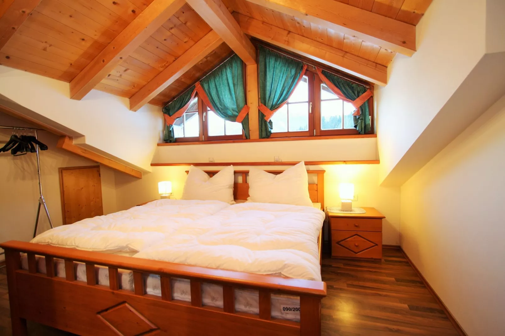 Heidi-Bedroom