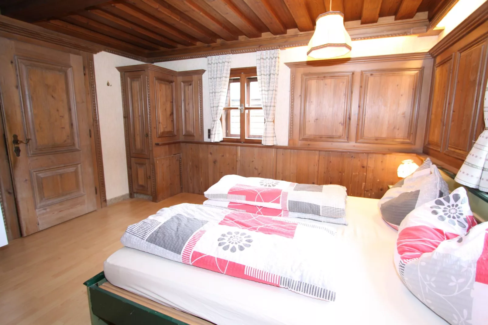 Simone-Bedroom