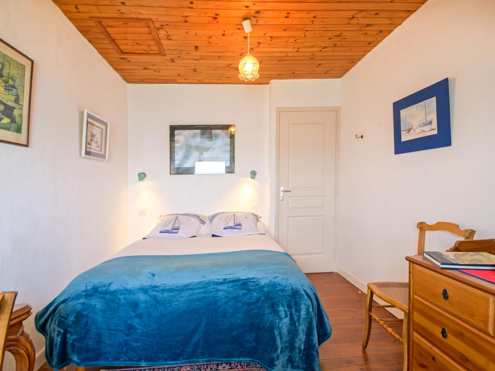 Charme de la plage du Moulin-Inside