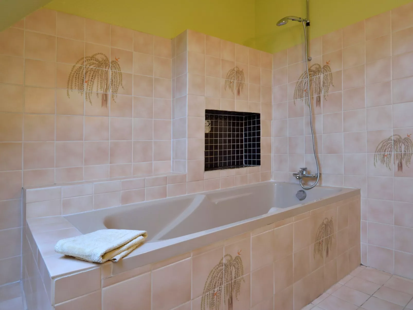 Le Clos Er Bert-Inside