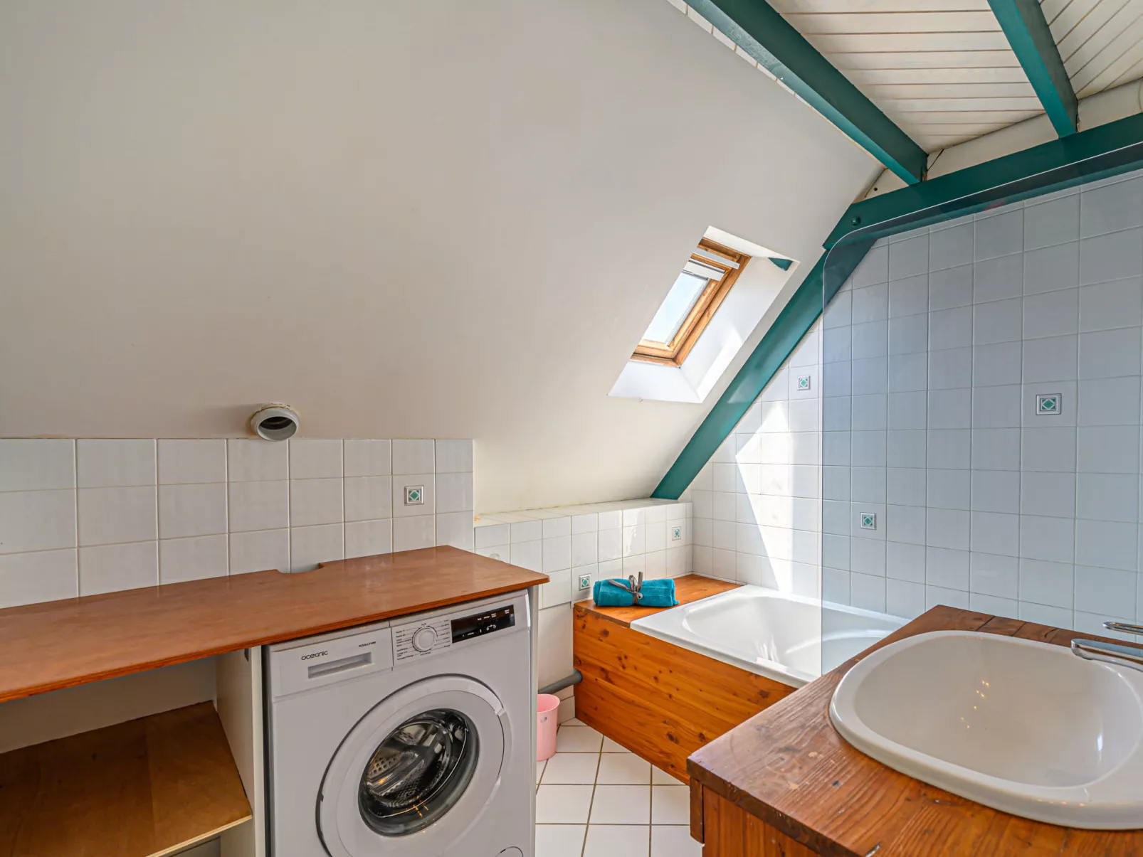 Le Trion-Inside