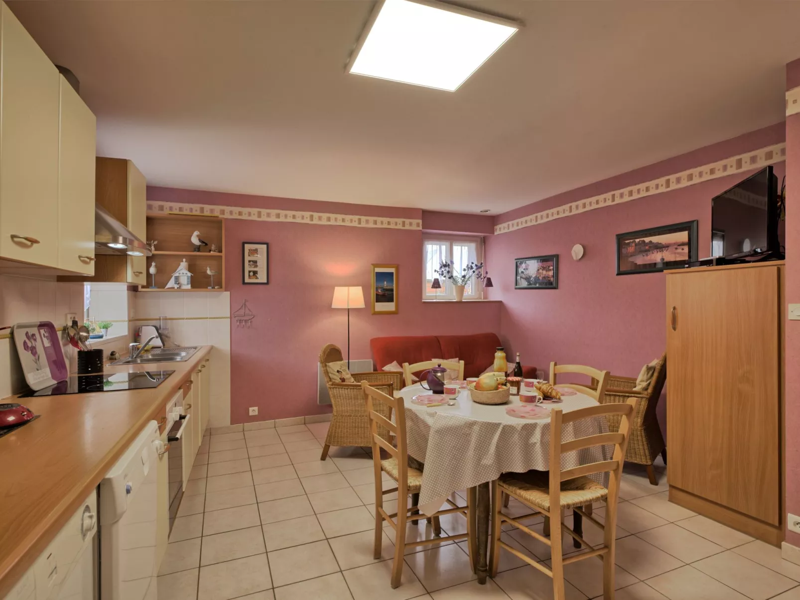 Houat-Inside