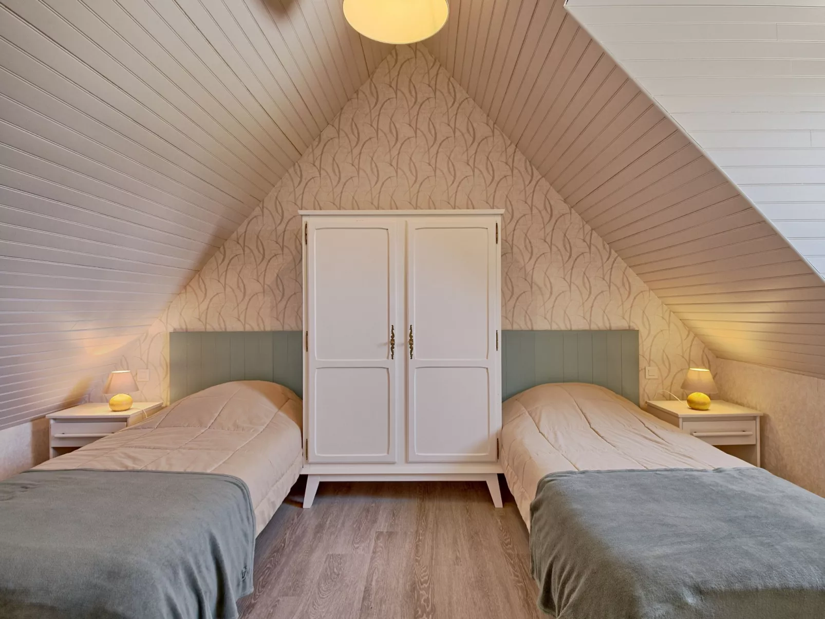 Groix-Inside