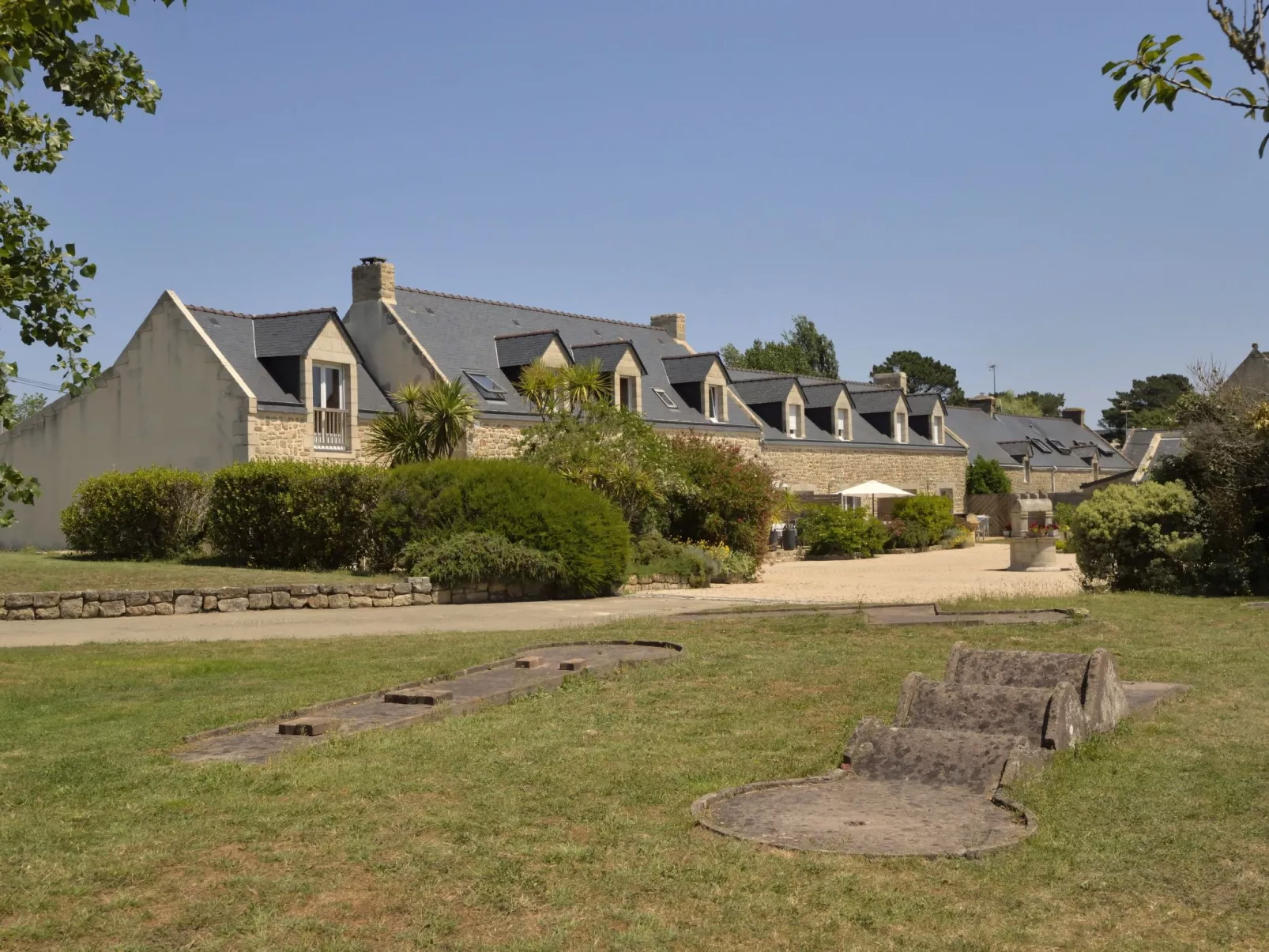 Groix-Outside