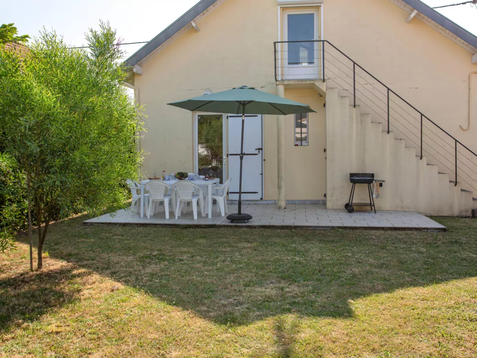 Le Moulin Neuf-Outside