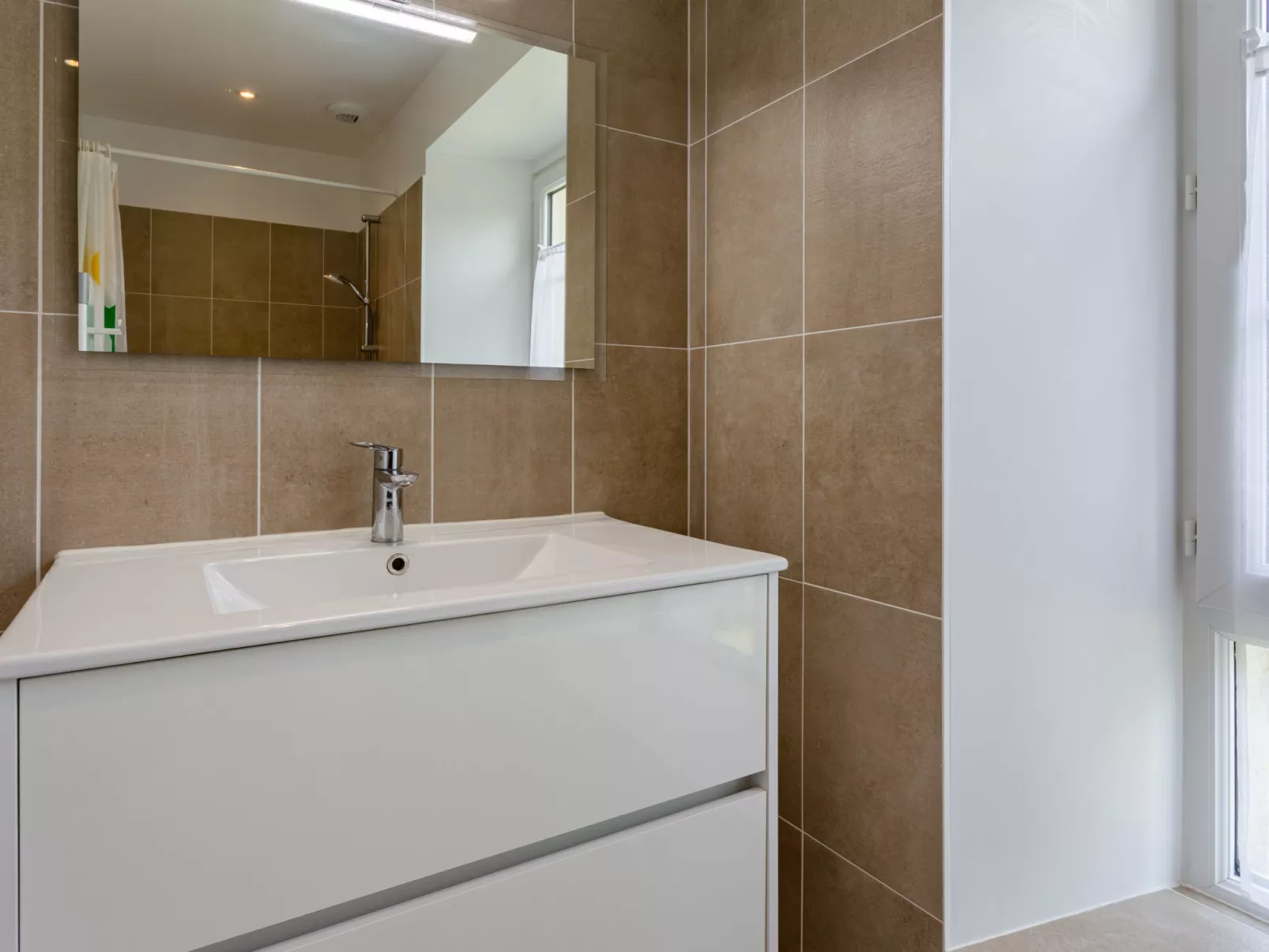 Maison Sainte Claire-Inside