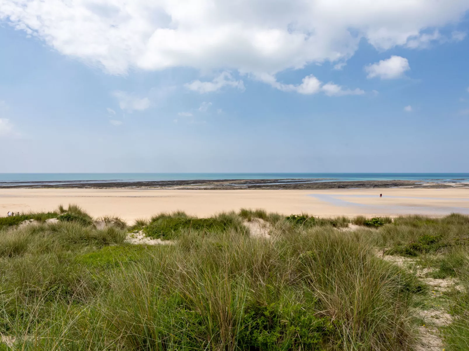 La Plage-Outside