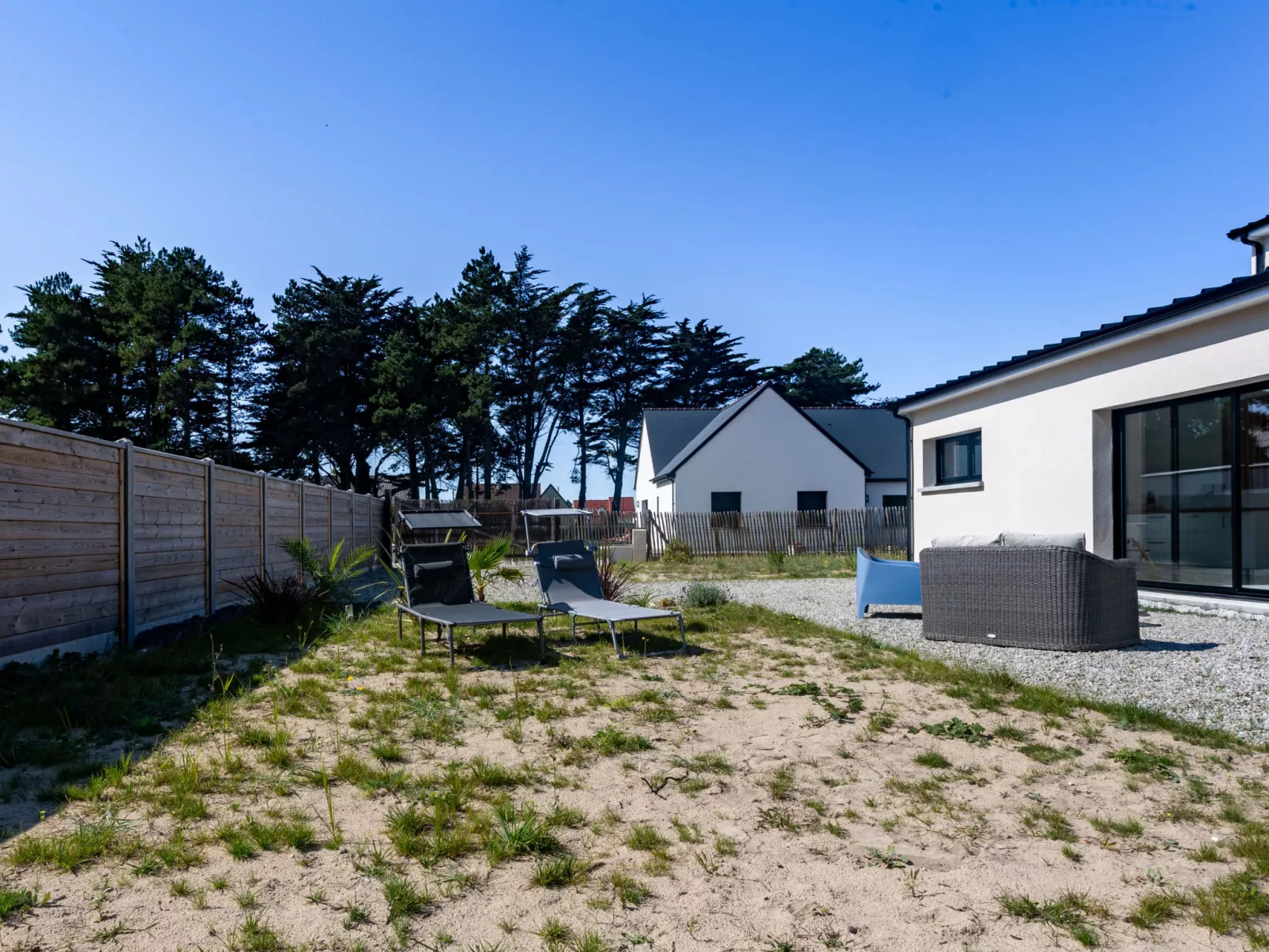 La Dune-Outside