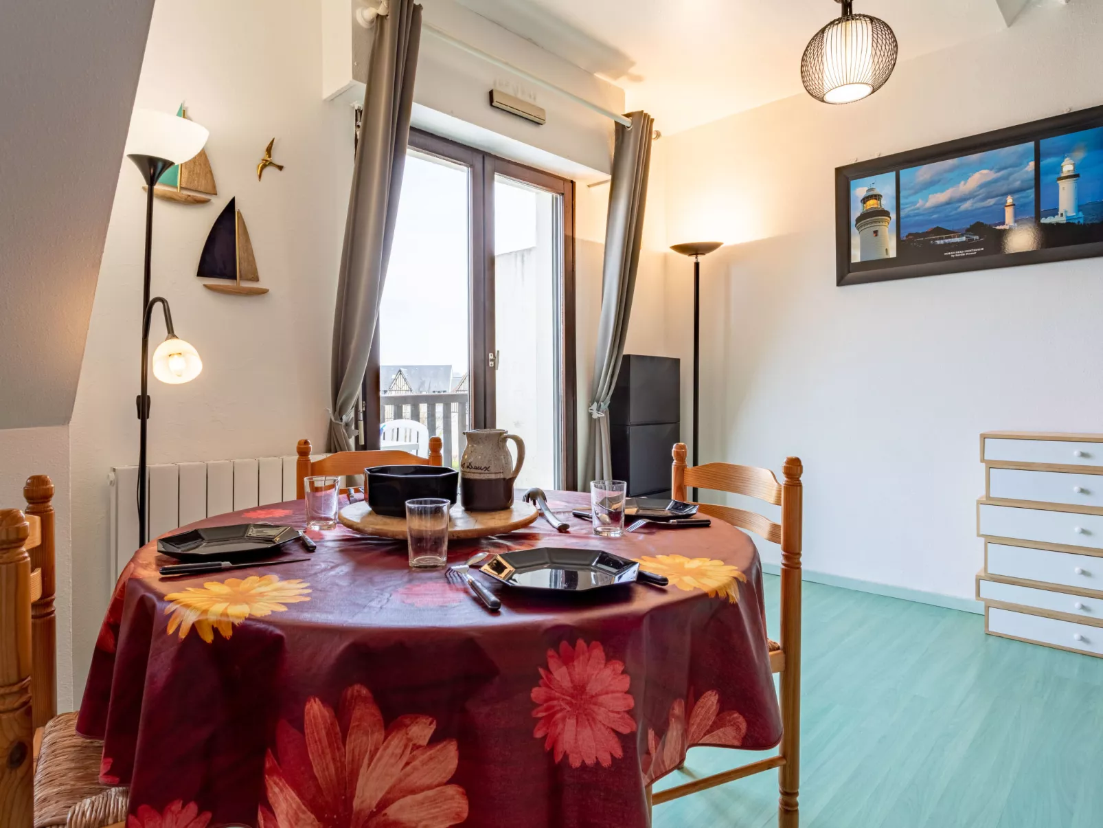 Cabourg Plage-Inside