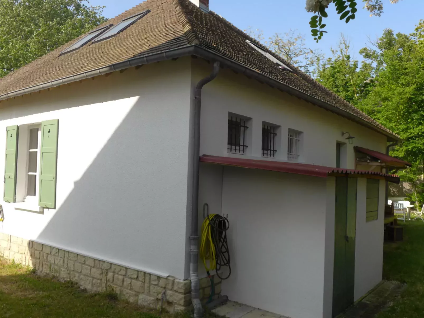 Sunny Lodge-Outside