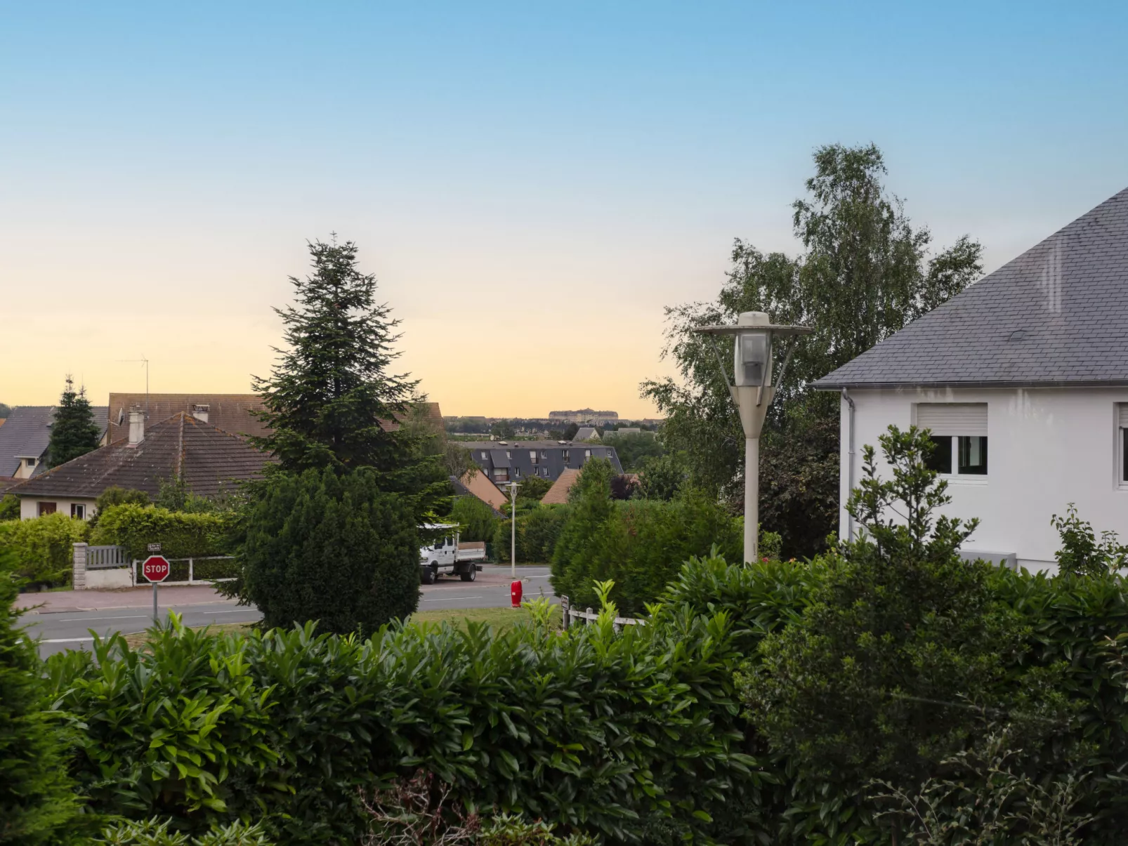 La Normande-Outside