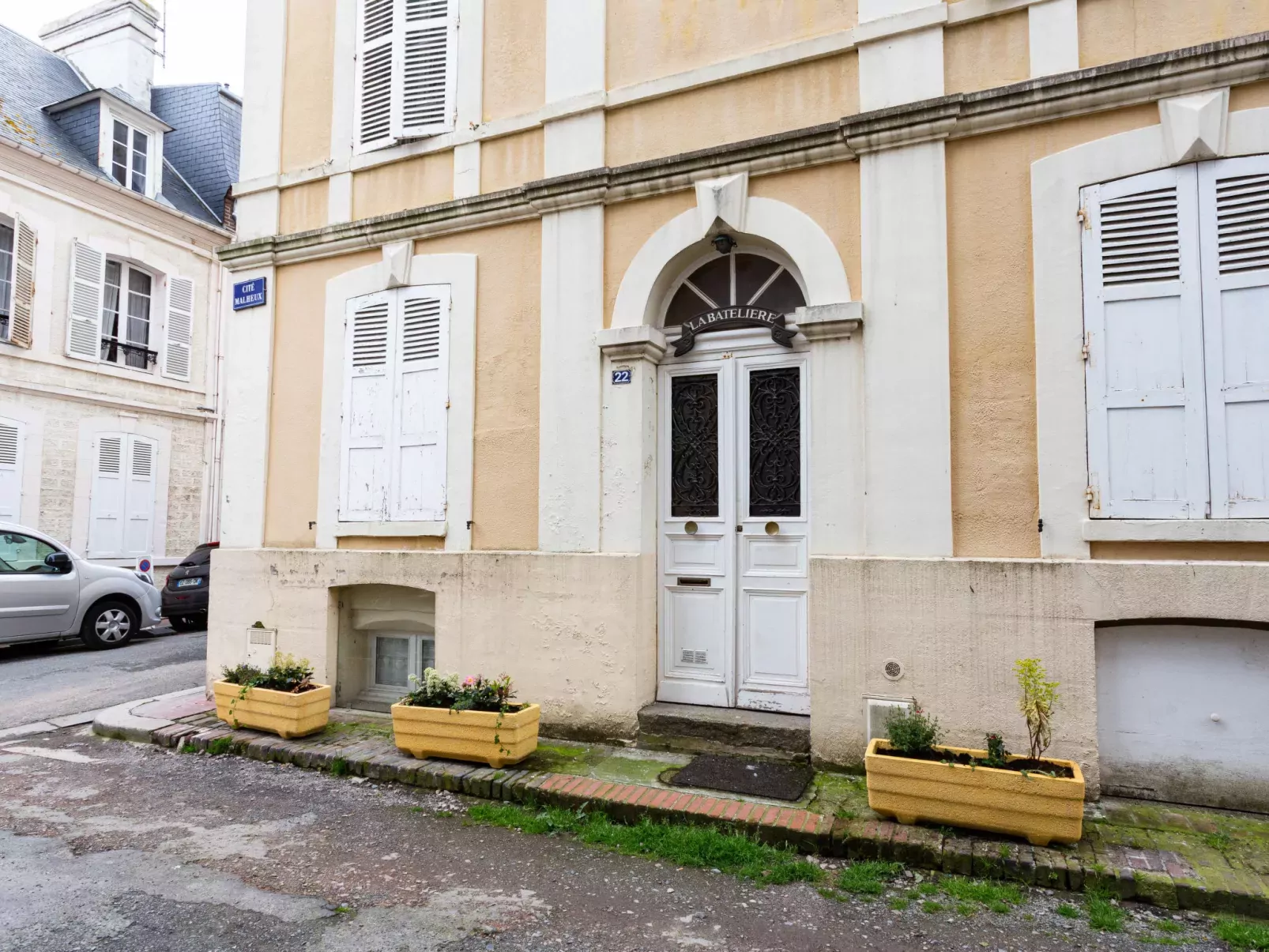 La Batelière-Outside