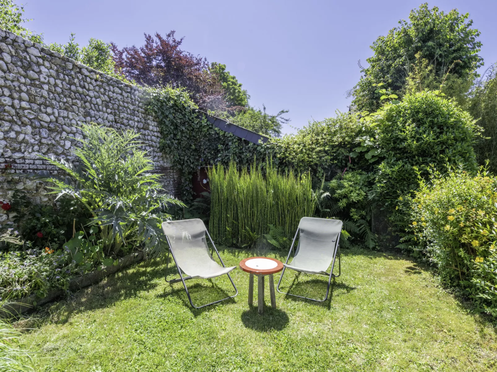Entre mer et jardin-Outside