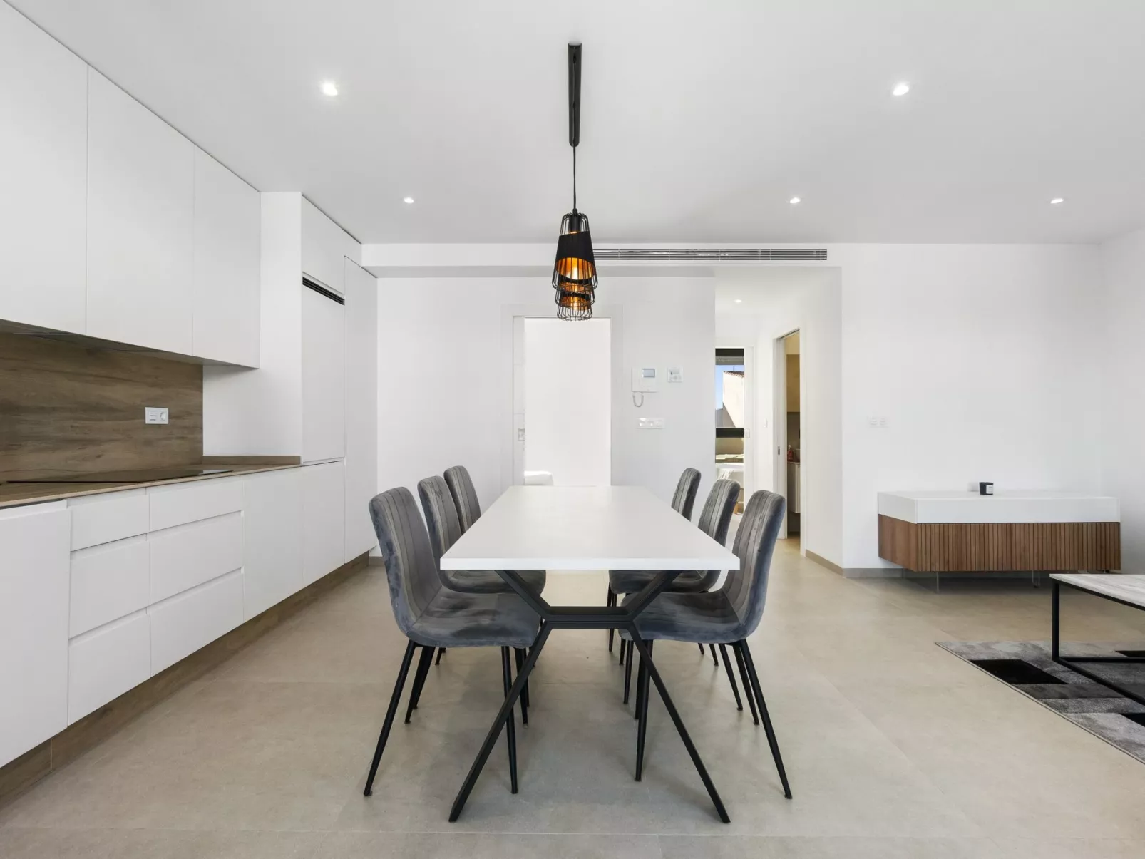 Tropical Beach Penthouse-Dedans