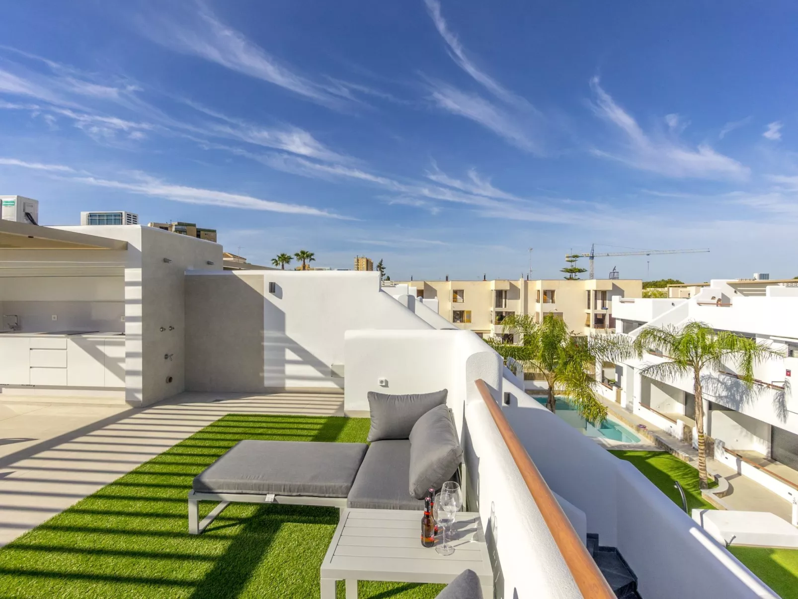 Tropical Beach Penthouse-Dehors