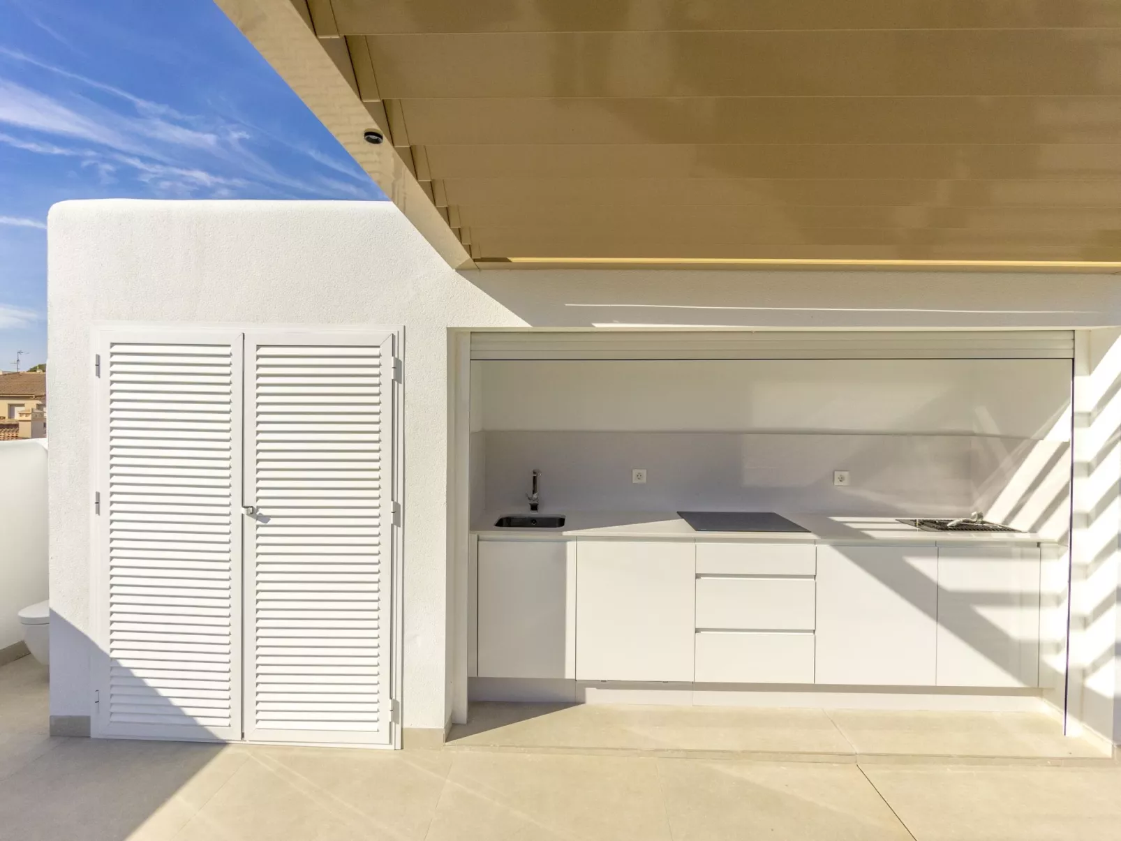 Tropical Beach Penthouse-Dedans