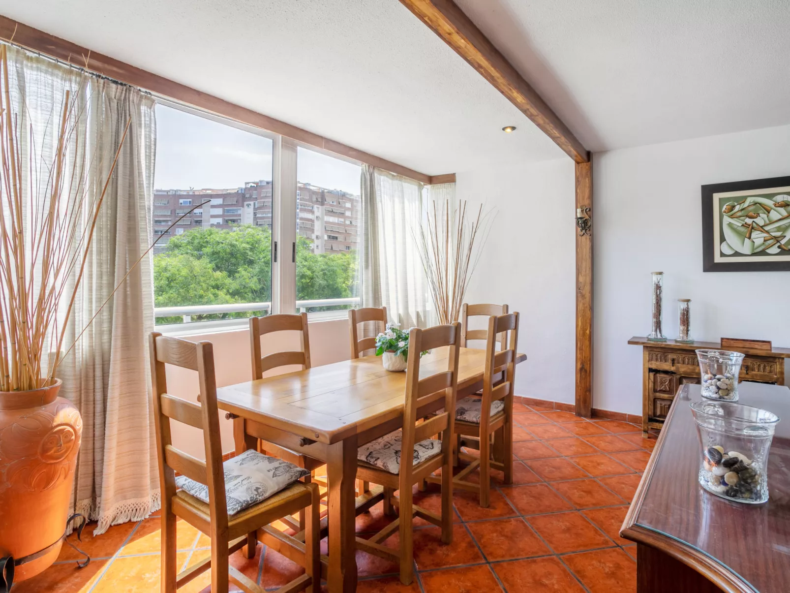 EssensacionesHome / Los Almendros-Inside