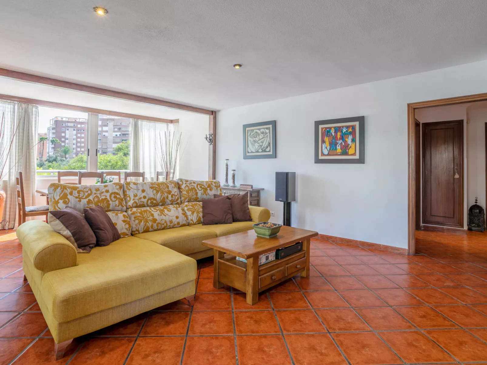 EssensacionesHome / Los Almendros-Inside