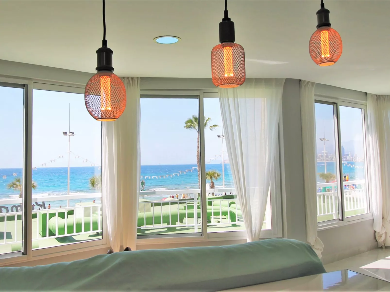 Vistas sobre el mar-Inside