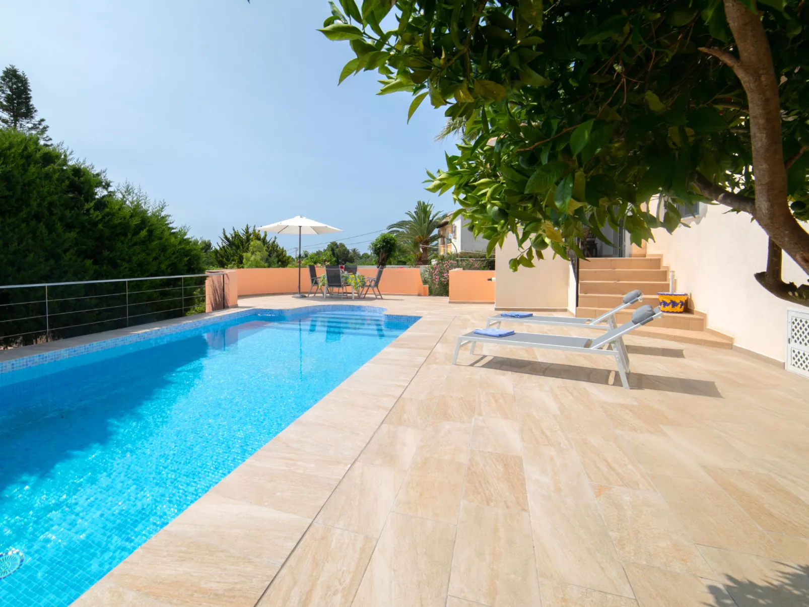 Casa Baladrar-Outside