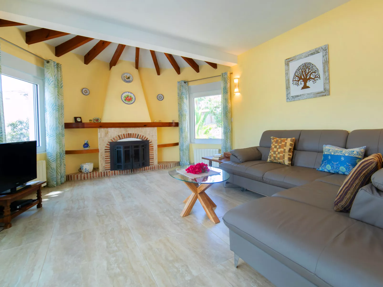 Casa Baladrar-Inside