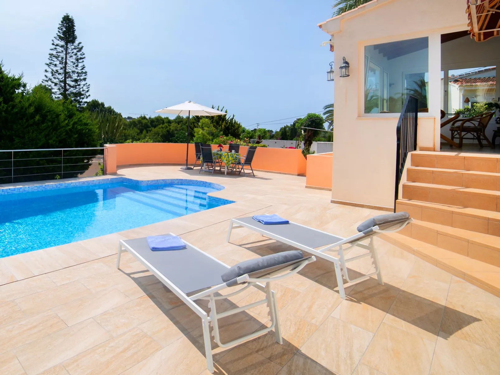 Casa Baladrar-Outside