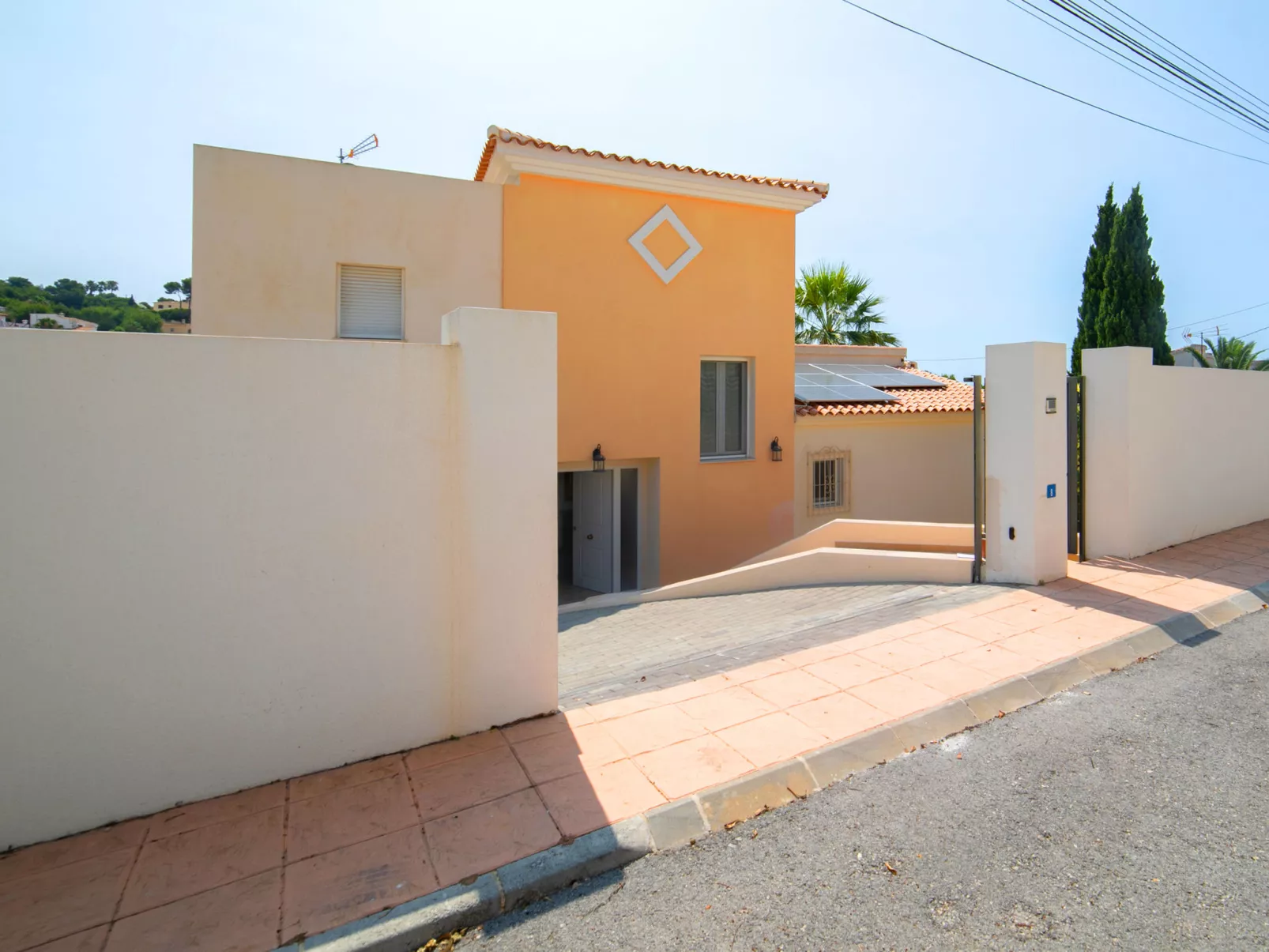 Casa Baladrar-Outside