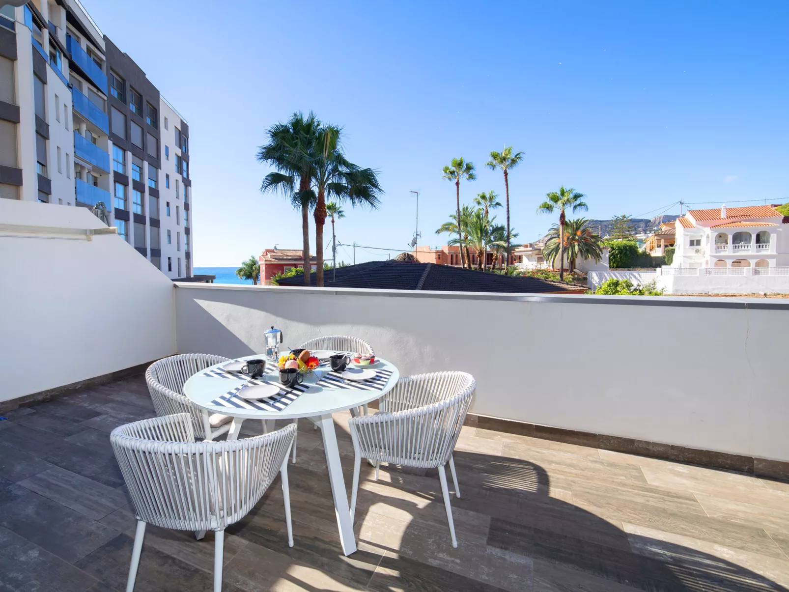 Isea Calpe 06-Outside