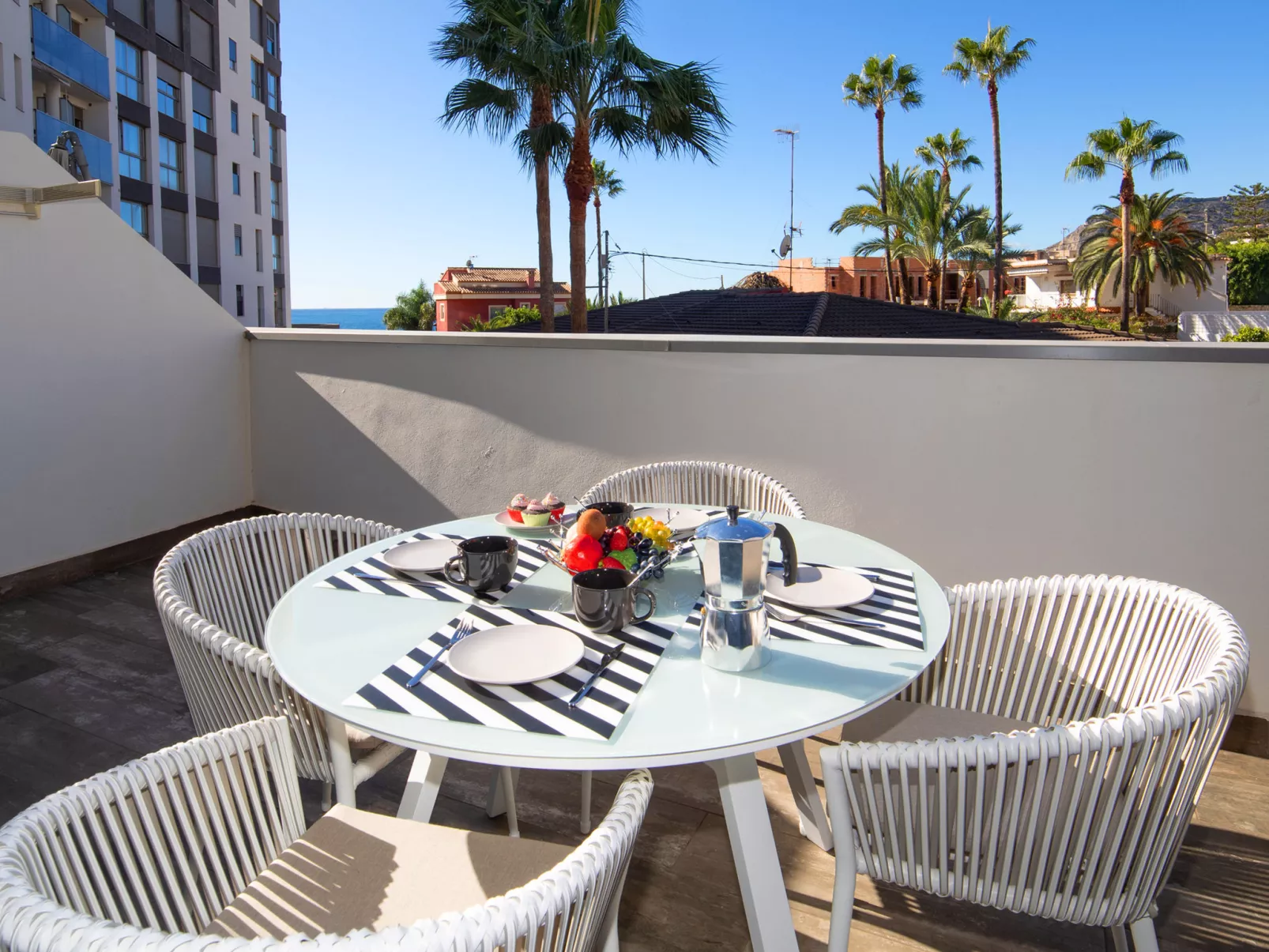 Isea Calpe 06-Outside