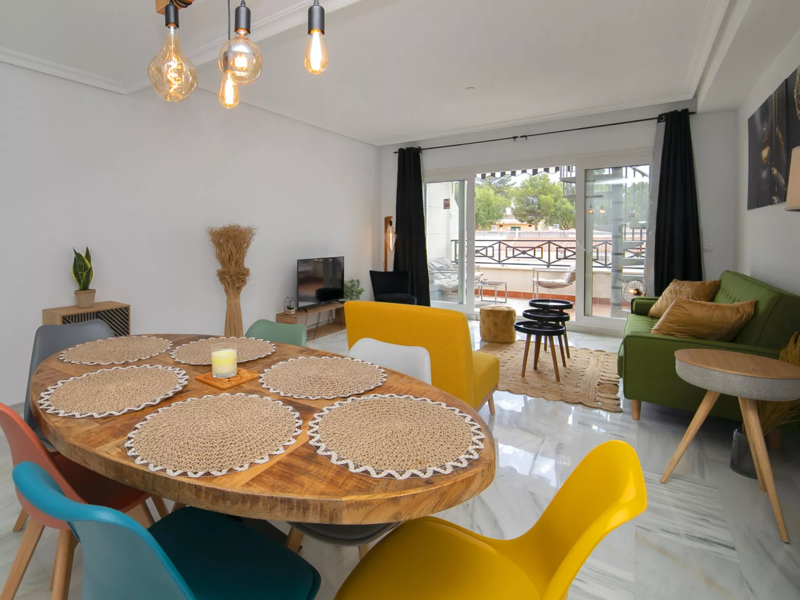 Calpe Bay 3-Inside