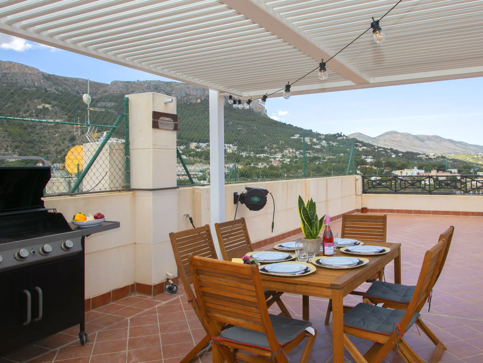 Calpe Bay 3-Inside