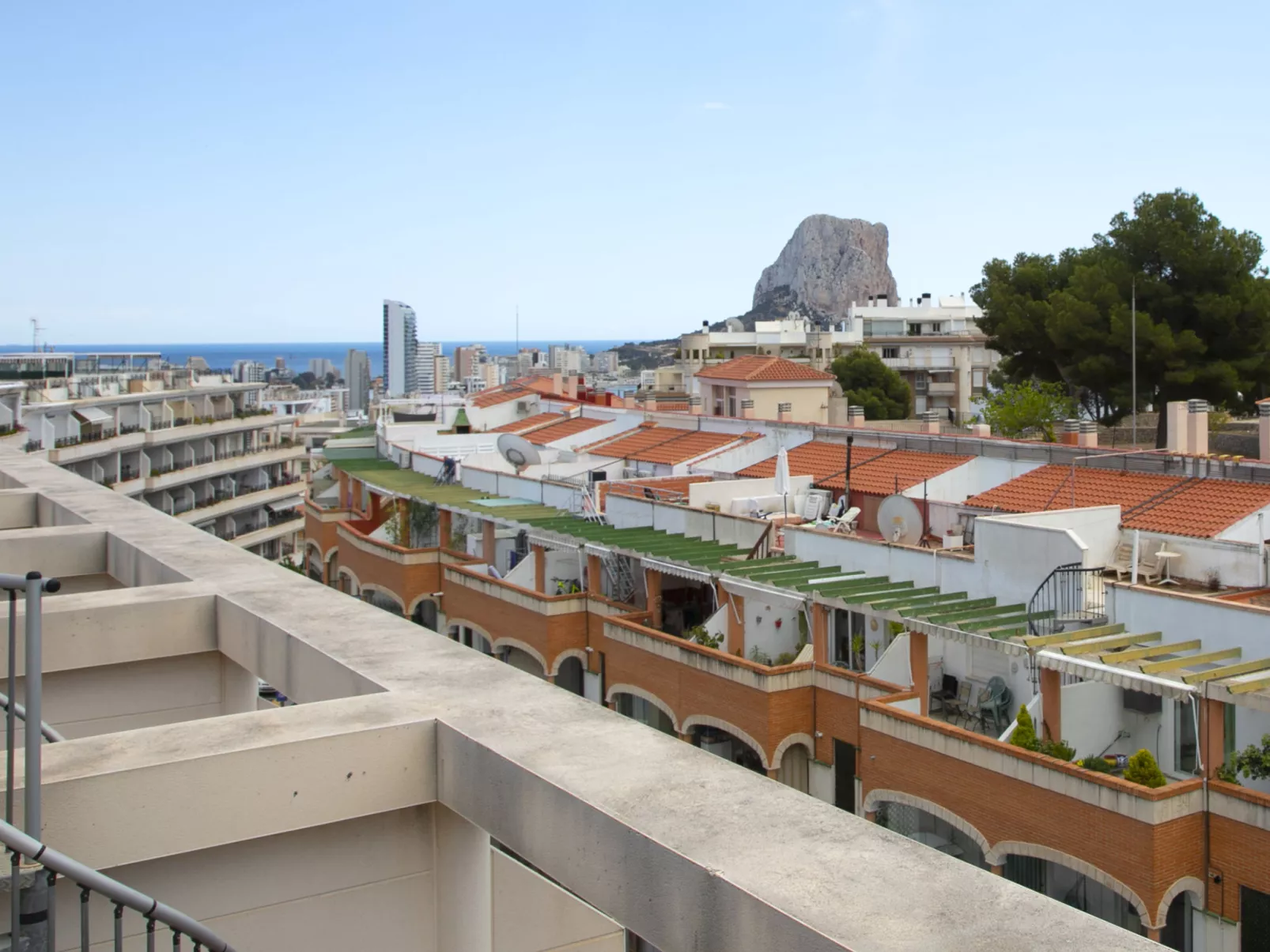 Calpe Bay 3-Outside