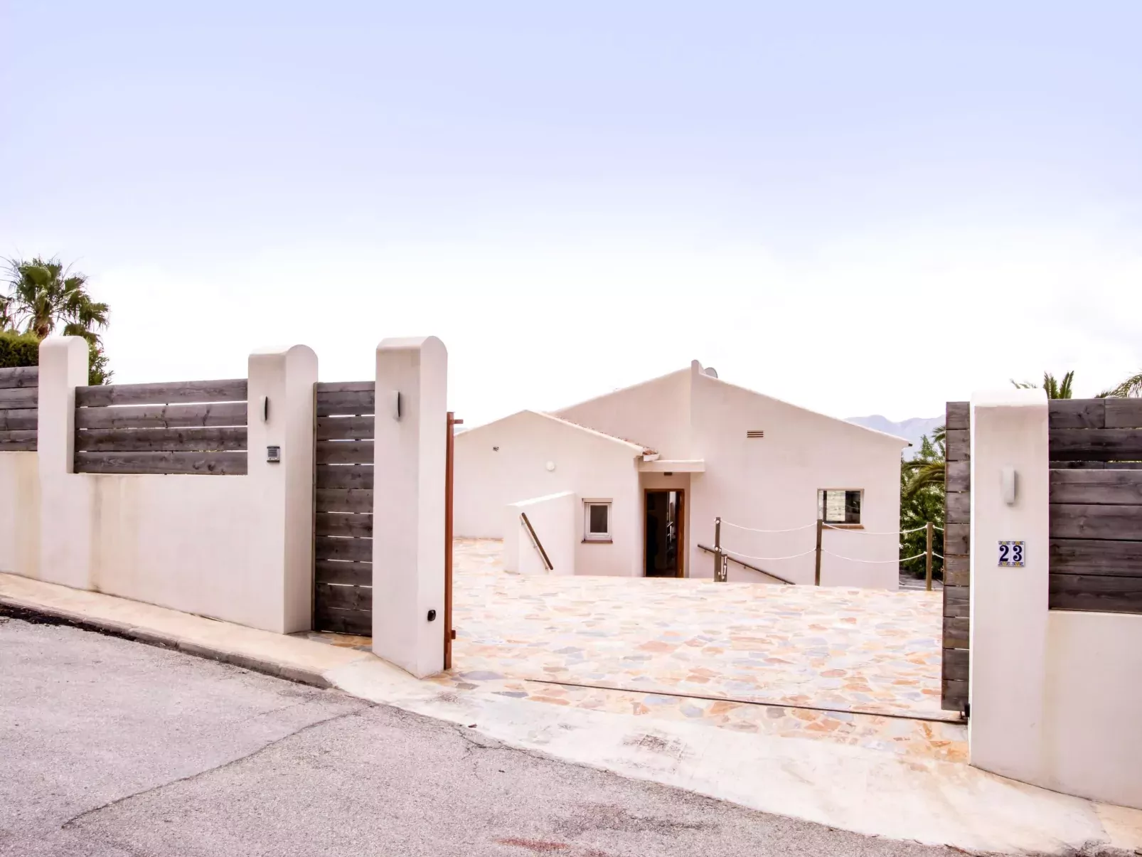 Villa El Camino-Outside