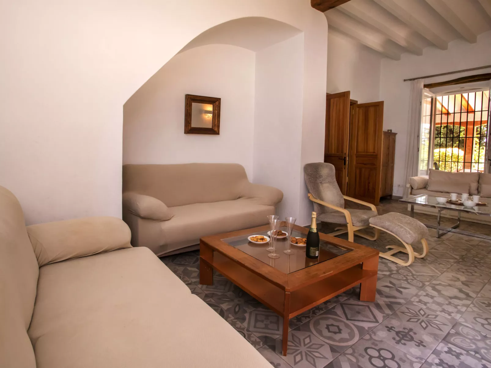 Vila Nova-Inside