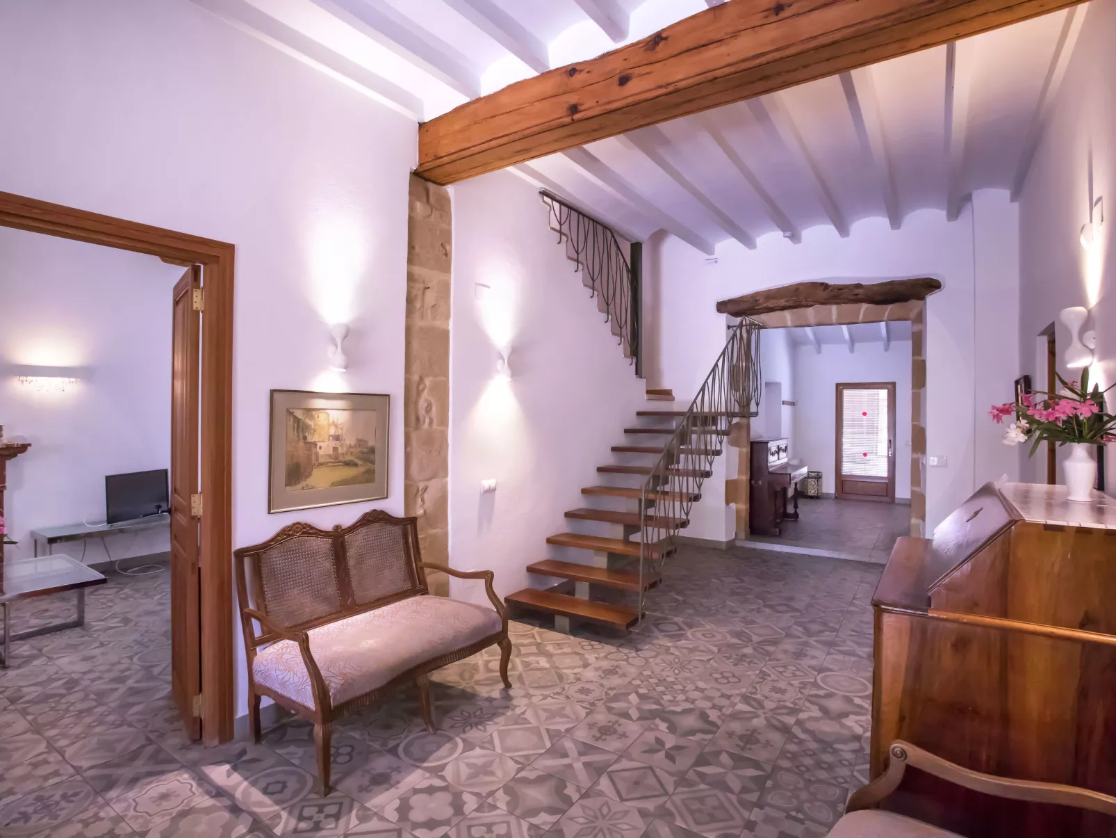 Vila Nova-Inside
