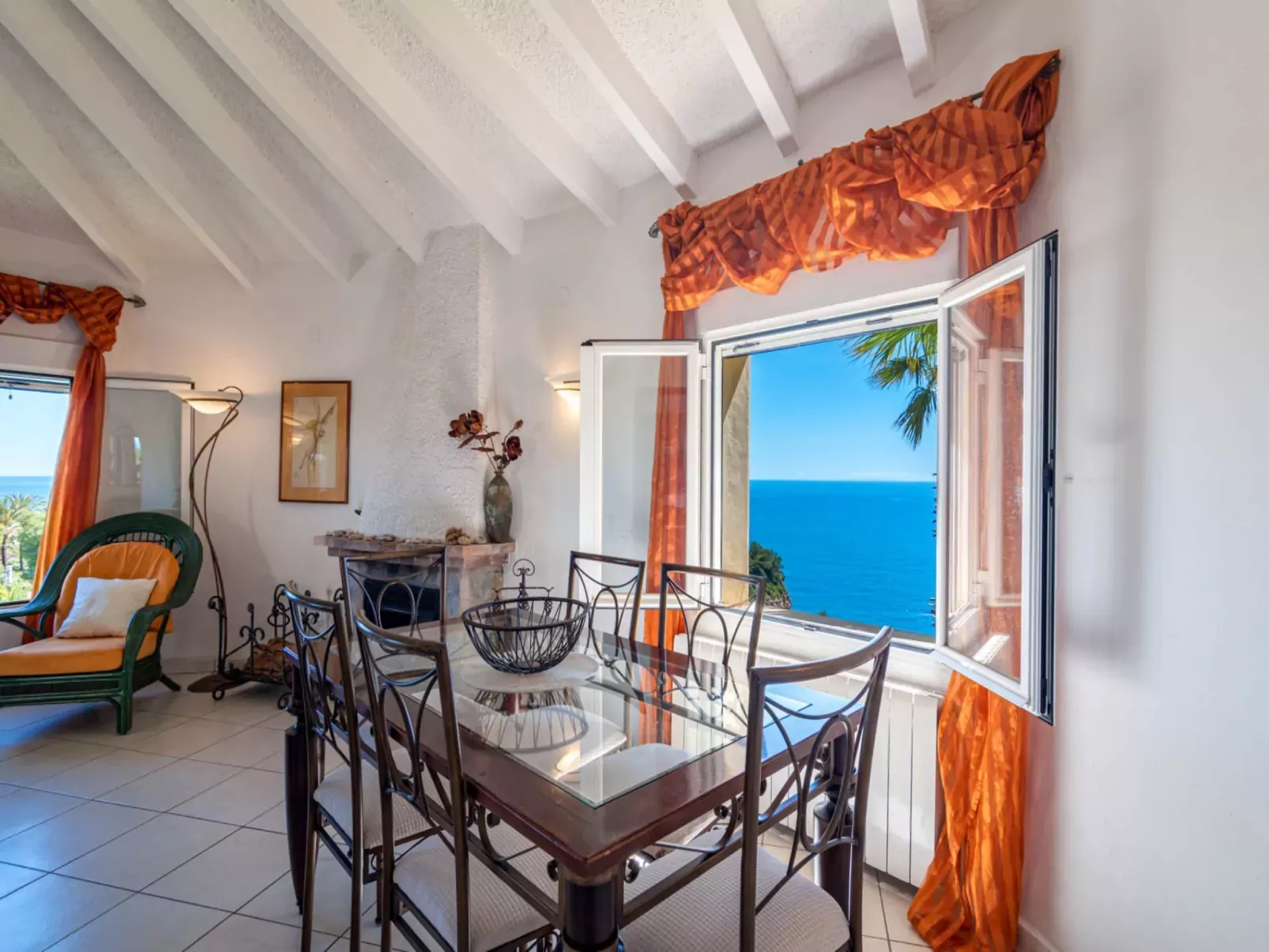 Villa Apolonia-Inside