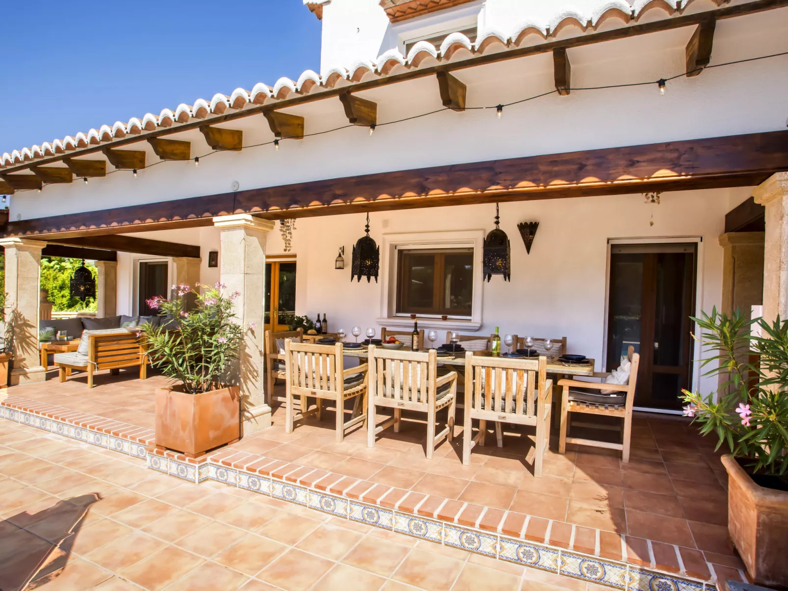 Villa Lantana-Outside