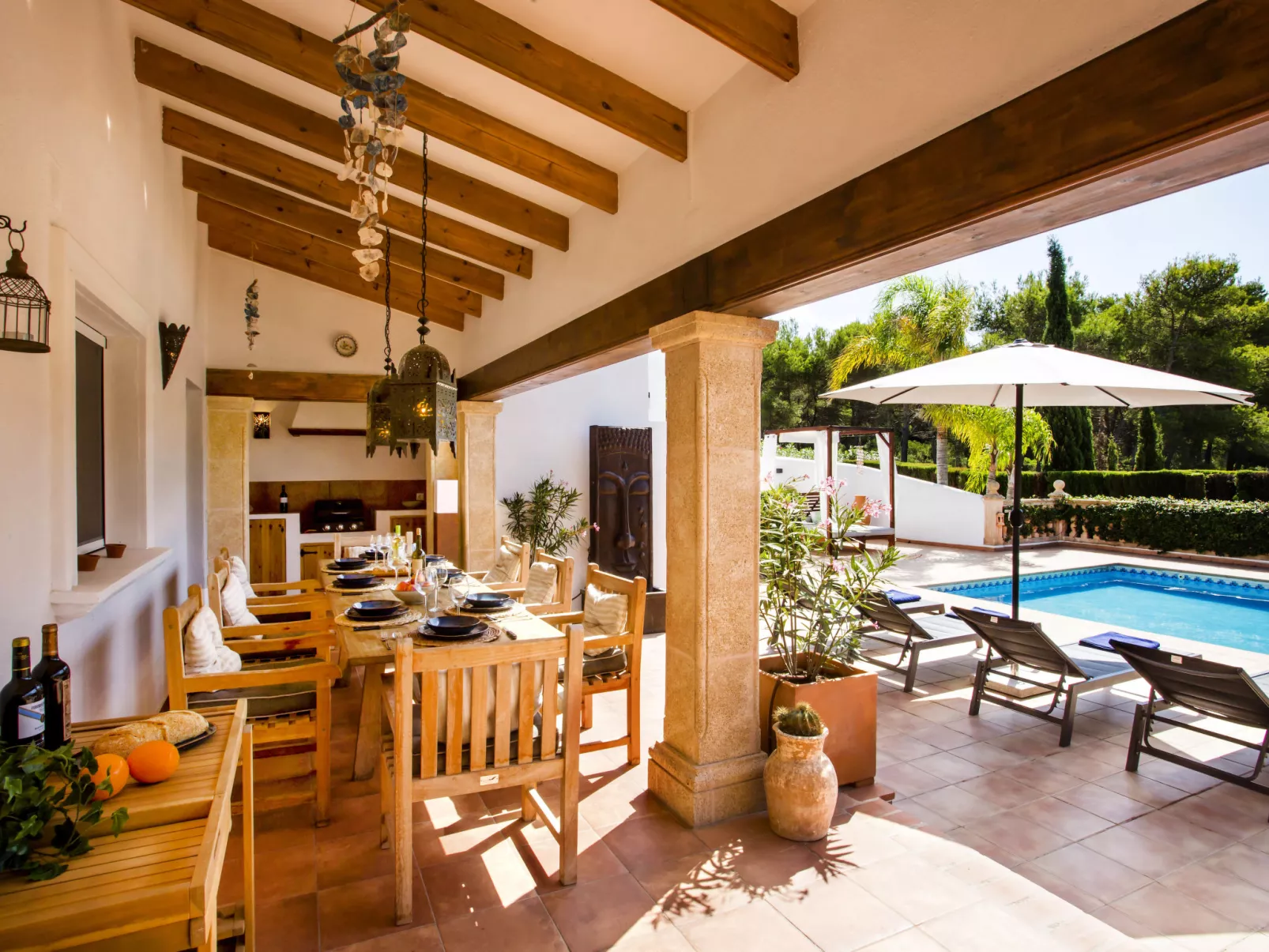 Villa Lantana-Outside