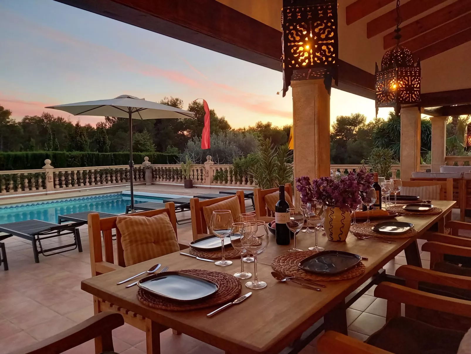 Villa Lantana-Outside