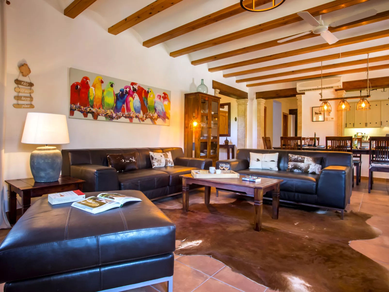 Villa Lantana-Inside